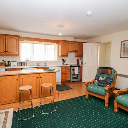 Apartman 2 Garnish Court Glengarriff