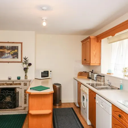 Apartman 2 Garnish Court