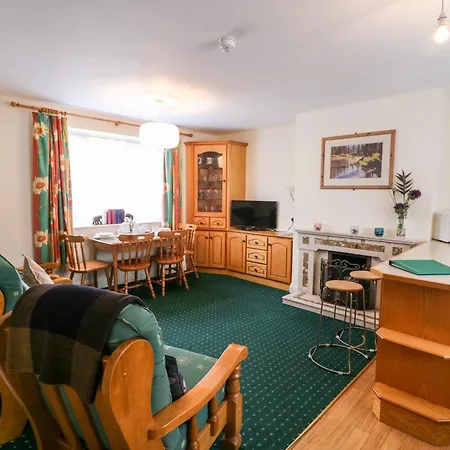 2 Garnish Court דירה גלנגאריף